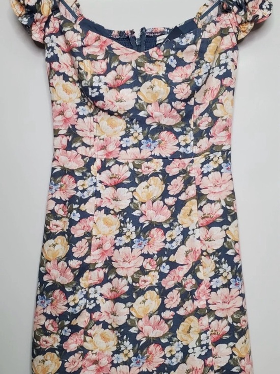 Abercrombie & Fitch Floral Off-Shoulder Mini Dress in Blue and Pink - Picture 4 of 4